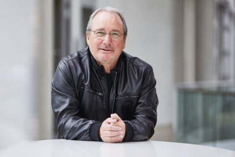 Jürgen Raps, ehemaliger Chefpilot und Leiter der Flugschule der Lufthansa, ist jetzt im Alter von 74 Jahren gestorben.