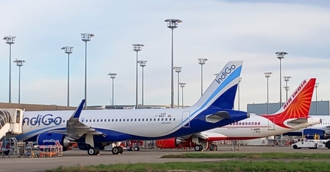 Die indische Indigo hat über 400 fabrikneue Jets bestellt. Die meisten davon Maschinen der A320neo-Familie, wie hier eine A320neo am Airbus-Auslieferungszentrum in Toulouse. 