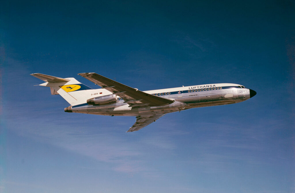 Lufthansa, Boeing 727-030