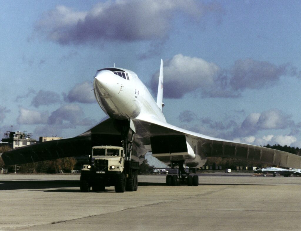 Tupolew, Tu-144LL