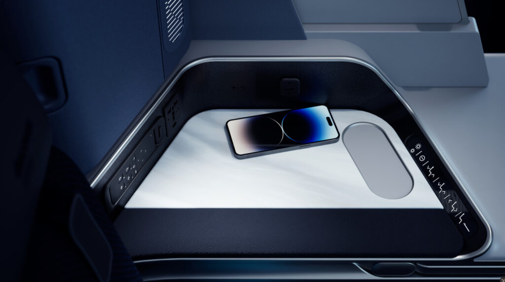 In der Business Class ist induktives Laden möglich.