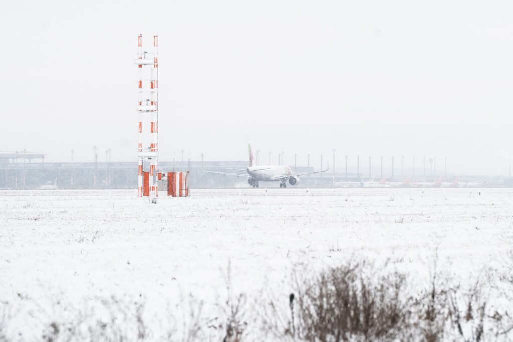 Flughafen BER Winterwetter Startverbot