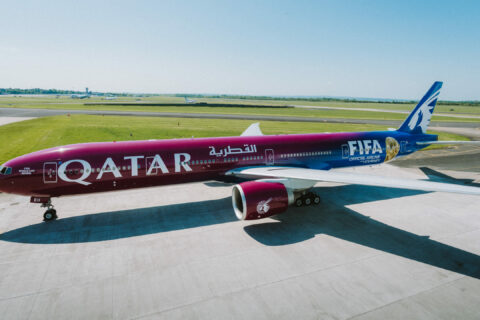 Sonderlackierung zur Fußball-WM bei Qatar Airways.