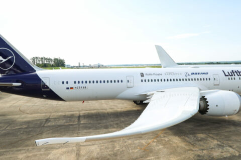 Lufthansa stellt einen noch nicht ausgelieferten Boeing 787-9 Dreamliner für das diesjährige, gemeinsam mit Boeing durchgeführte ecoDemonstrator-Programm zur Verfügung.