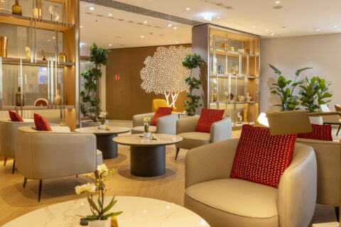 In München und Frankfurt hat Emirates jetzt erstmals ihr neustes Lounge-Konzept umgesetzt.