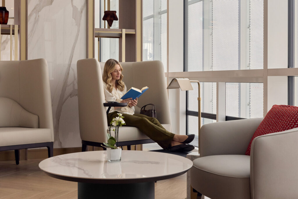 Ruhezone in der Emirates-Lounge in München.