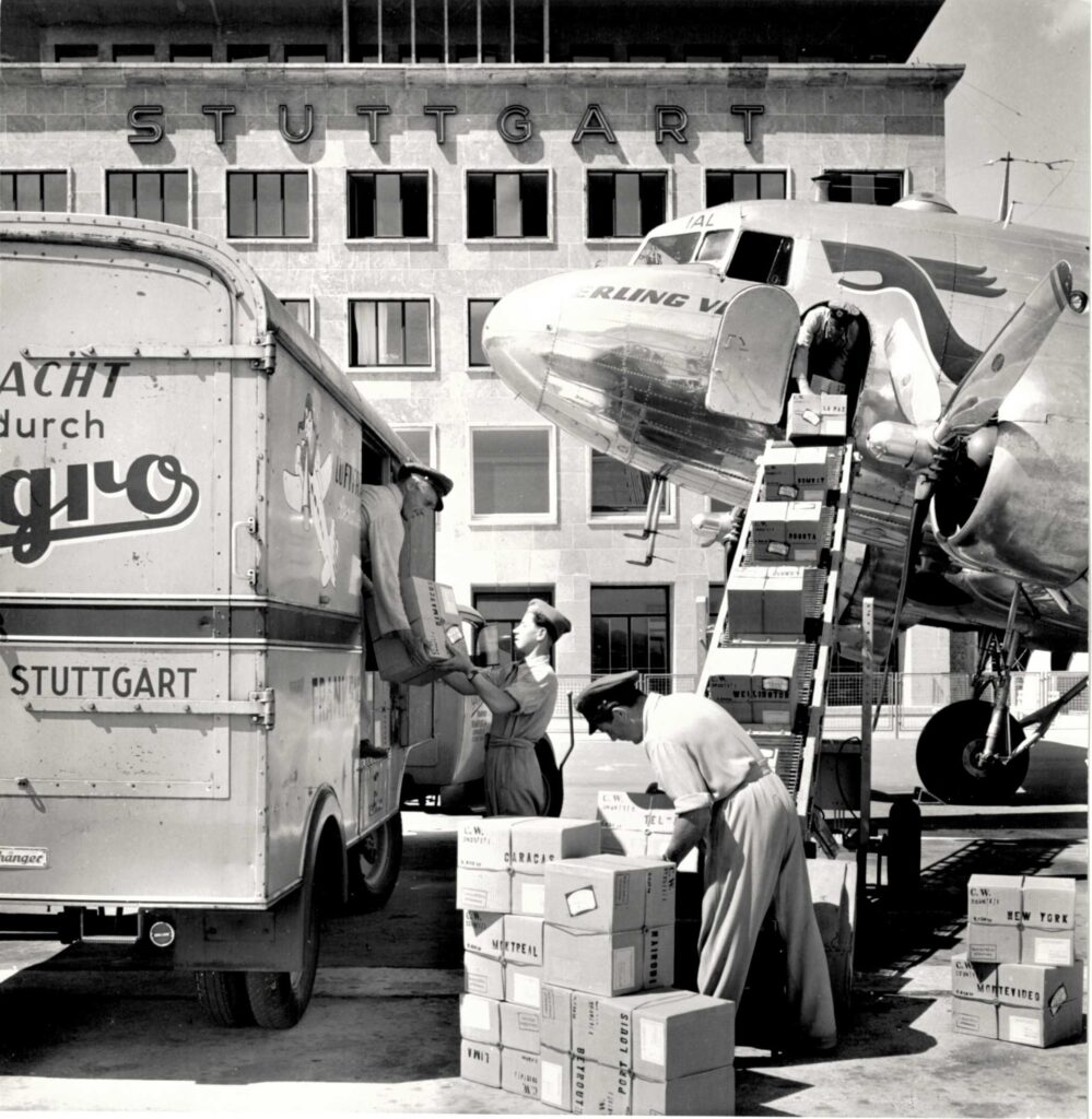 Douglas DC-3, SAS, Stuttgart