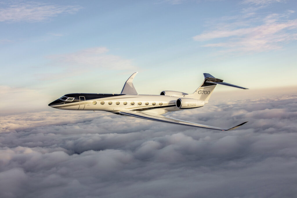G700