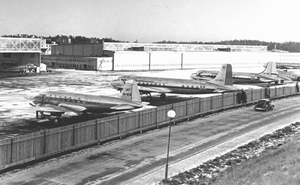 Saab 90 Scandia, Saab, Stockholm, Stockholm-Bromma
