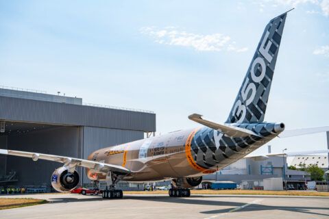 Ein bislang nicht genannter Kunde hat acht Exemplare des neuen Frachtflugzeugs A350F bestellt.