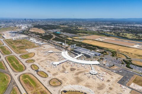 Der Flughafen Brisbane versteigert noch bis Anfang November Fundsachen und Fokker-Sammlerstücke.