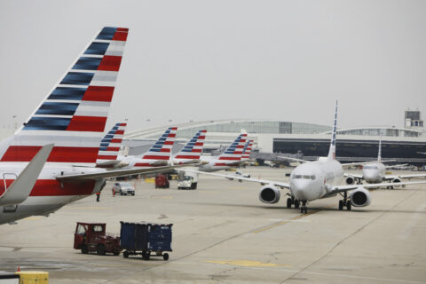 American Airlines plant, mehr als 1000 Flugzeuge der Hauptflotte mit Hochgeschwindigkeits-WLAN von Starlink auszustatten.