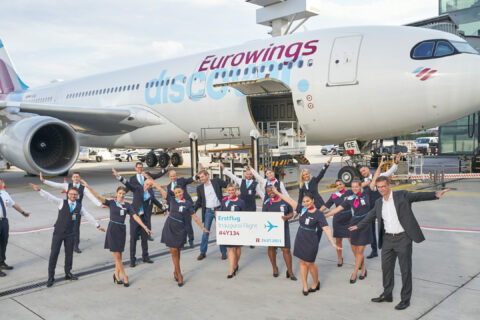 Abschied der A330-200 der Discover Airlines.