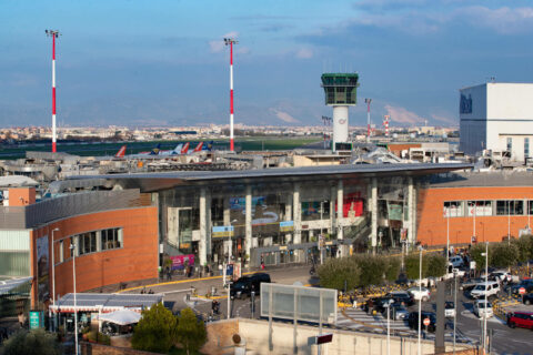 Pistensanierungen am Flughafen Neapel.